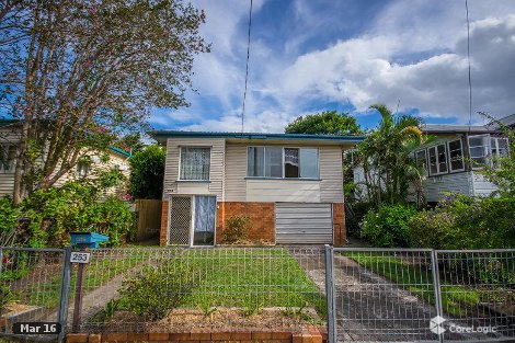 253 Rainbow St, Shorncliffe, QLD 4017