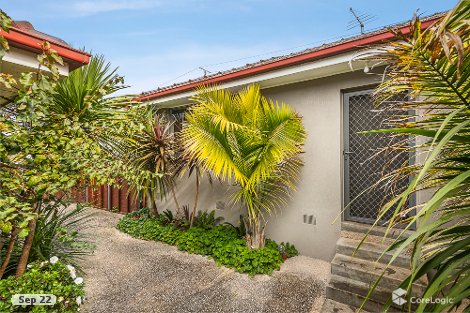 2/215 Como Pde E, Parkdale, VIC 3195