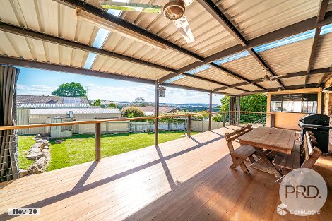 18 Amsterdam Cres, Tolland, NSW 2650