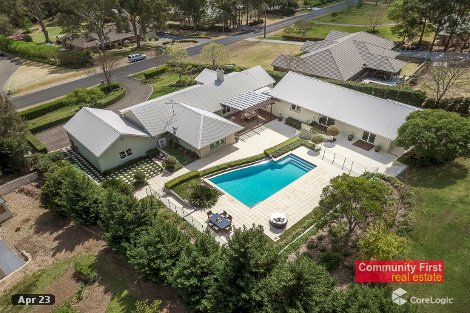 22 Benwerrin Cres, Grasmere, NSW 2570