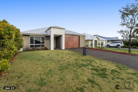 112 Tangadee Rd, Golden Bay, WA 6174