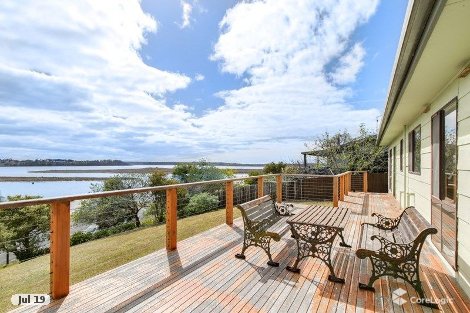 84 Lakeside Dr, Lake Tyers Beach, VIC 3909