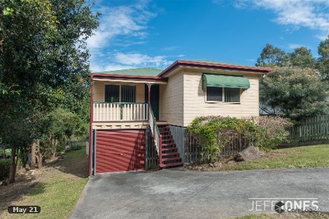 30 Roseglen St, Greenslopes, QLD 4120