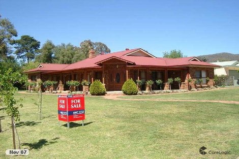 2 Martin Pl, Tumut, NSW 2720