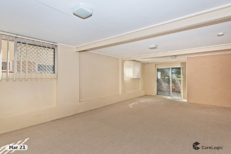 18 Illuta Ave, Ferny Hills, QLD 4055