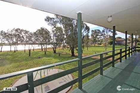 68 Lakeside Bvd, Derrinal, VIC 3523