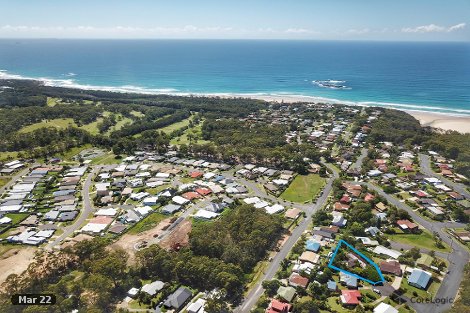 7 Leplaw Cl, Safety Beach, NSW 2456