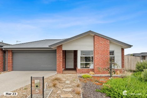 5 Ulric Pl, Charlemont, VIC 3217