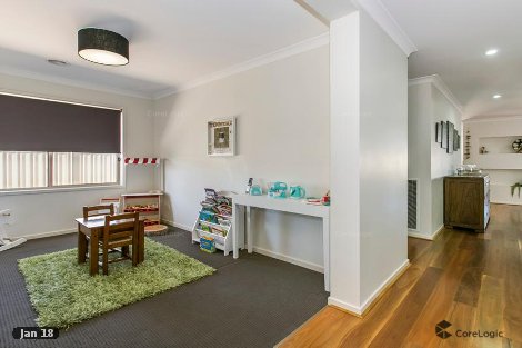 2 Mcmeeken Way, Epsom, VIC 3551