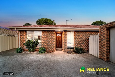 2/14 Scotsburn Gr, Werribee, VIC 3030