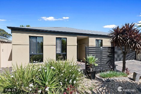 8b Mayfield Pde, Strathdale, VIC 3550