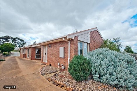 4 Rosehill Dr, Bacchus Marsh, VIC 3340