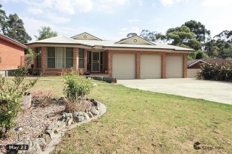 8 Bindar Cres, Bundanoon, NSW 2578