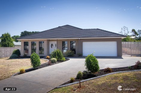 11 Shaw Dr, Romsey, VIC 3434