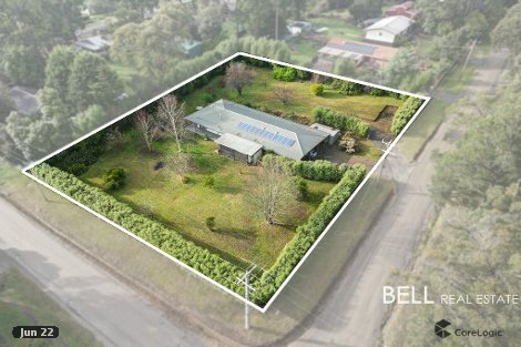 11 Hazel St, Cockatoo, VIC 3781