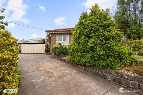 10 Greenglades Ct, Wandin North, VIC 3139