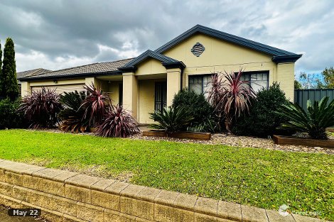 10 Moncrieff Pde, Point Cook, VIC 3030