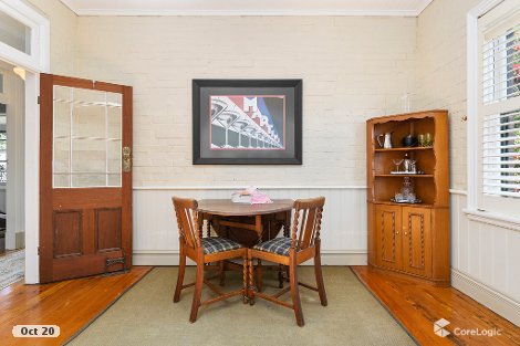 18 Pretoria Pde, Hornsby, NSW 2077