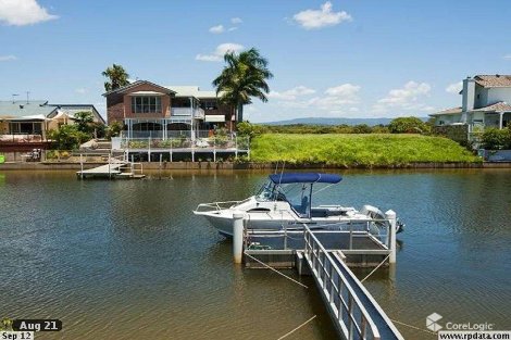 16 Oxley Dr, Paradise Point, QLD 4216