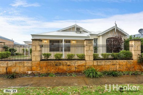 9 Village Lane, Success, WA 6164