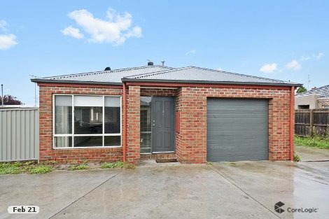 2/92 Beverin St, Sebastopol, VIC 3356