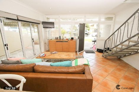 8/118 Old Burleigh Rd, Broadbeach, QLD 4218