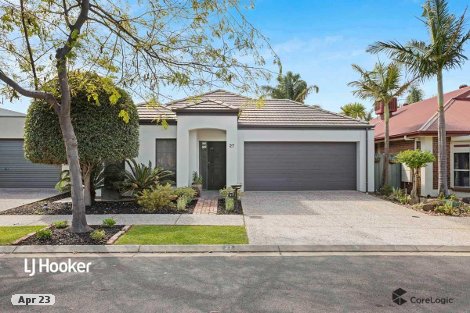 27 Lord Howe Cres, Mawson Lakes, SA 5095