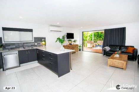 19 Moore Cres, Mornington, QLD 4825