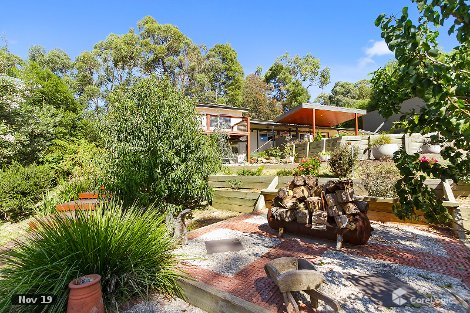 8 Colin Ave, Cockatoo, VIC 3781