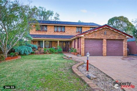 33 Cyclamen Pl, Macquarie Fields, NSW 2564