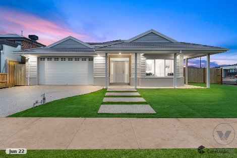 21 Meadowbank Gr, Rockbank, VIC 3335