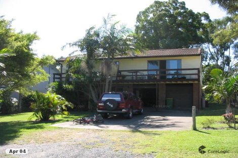 33 Tropic Gardens Dr, Smiths Lake, NSW 2428