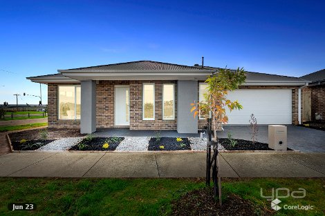 18 Camelon Ave, Thornhill Park, VIC 3335