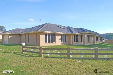 13 Brooklyn Ct, Brown Hill, VIC 3350