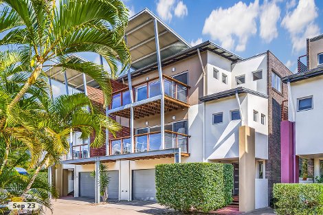 39/80 Moolyyir St, Urangan, QLD 4655