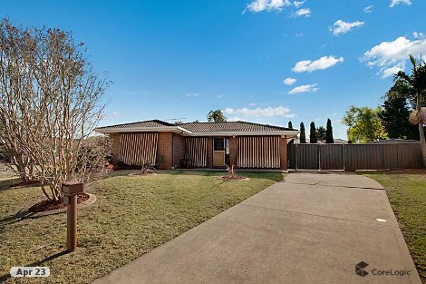 33 Sebastian Ave, Rosemeadow, NSW 2560