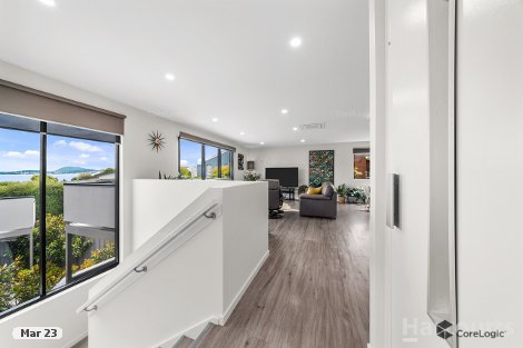 2/9 Trikala Pl, Tranmere, TAS 7018