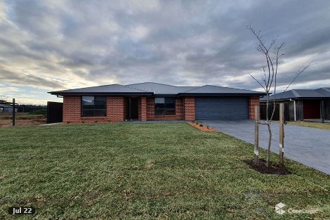 8 Jersey Cl, Calala, NSW 2340