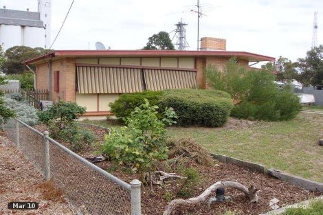 24 Peake Tce, Coonalpyn, SA 5265