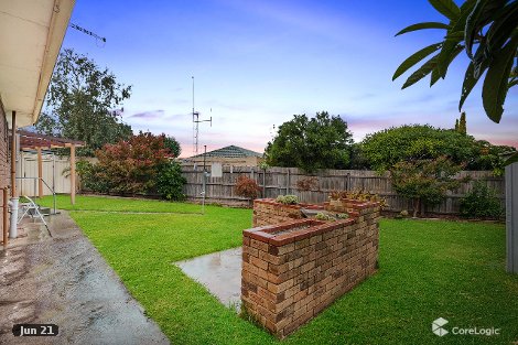 8 Yan Yean Pl, St Albans, VIC 3021