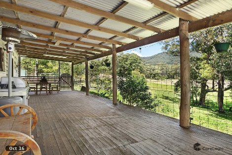 96 Q4 Private Accs, Ellalong, NSW 2325