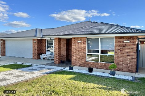 9 Mugga St, Gobbagombalin, NSW 2650