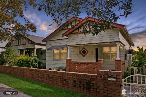 10 Chilcott St, Lambton, NSW 2299