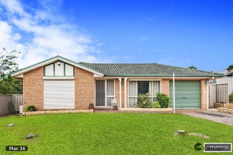 35 Lantana St, Macquarie Fields, NSW 2564