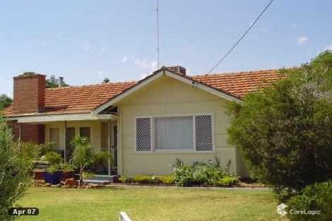 11 Growden St, Merredin, WA 6415