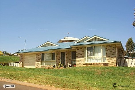 18 Robindale Dr, Darling Heights, QLD 4350