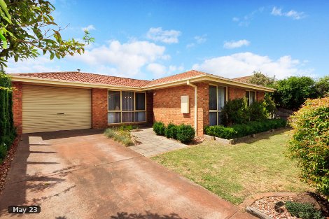 15 Nickson Cl, Dingley Village, VIC 3172