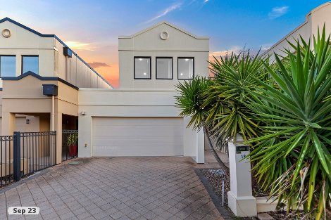 18 Shearwater Dr, Mawson Lakes, SA 5095