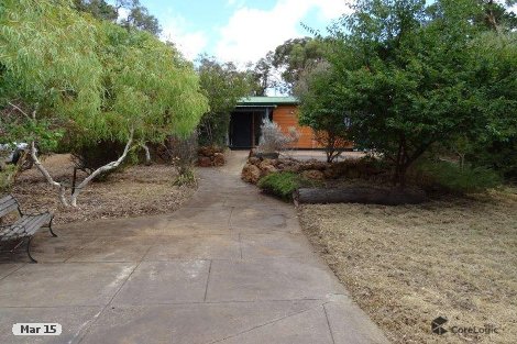 16 White St, Wandering, WA 6308