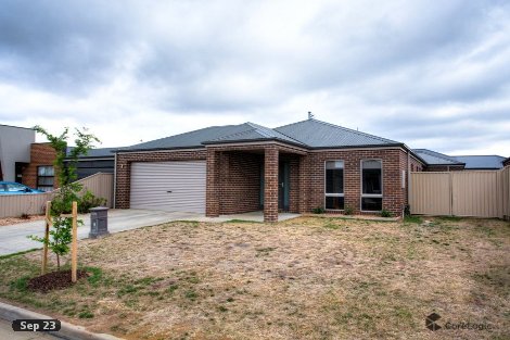 8 Indiana Dr, Delacombe, VIC 3356